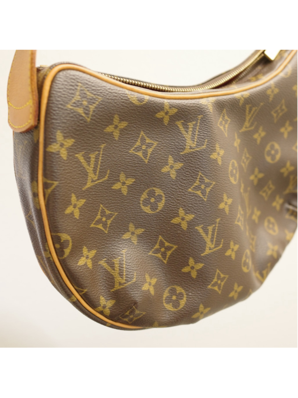 LOUIS VUITTON Monogram Croissant MM - Picture 12 of 15